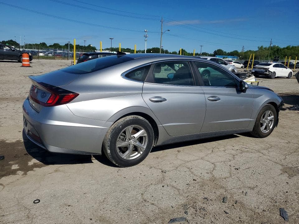 2021 HYUNDAI SONATA SE 3