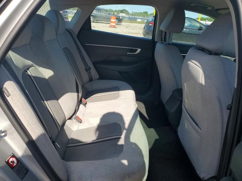 2021 HYUNDAI SONATA SE 10