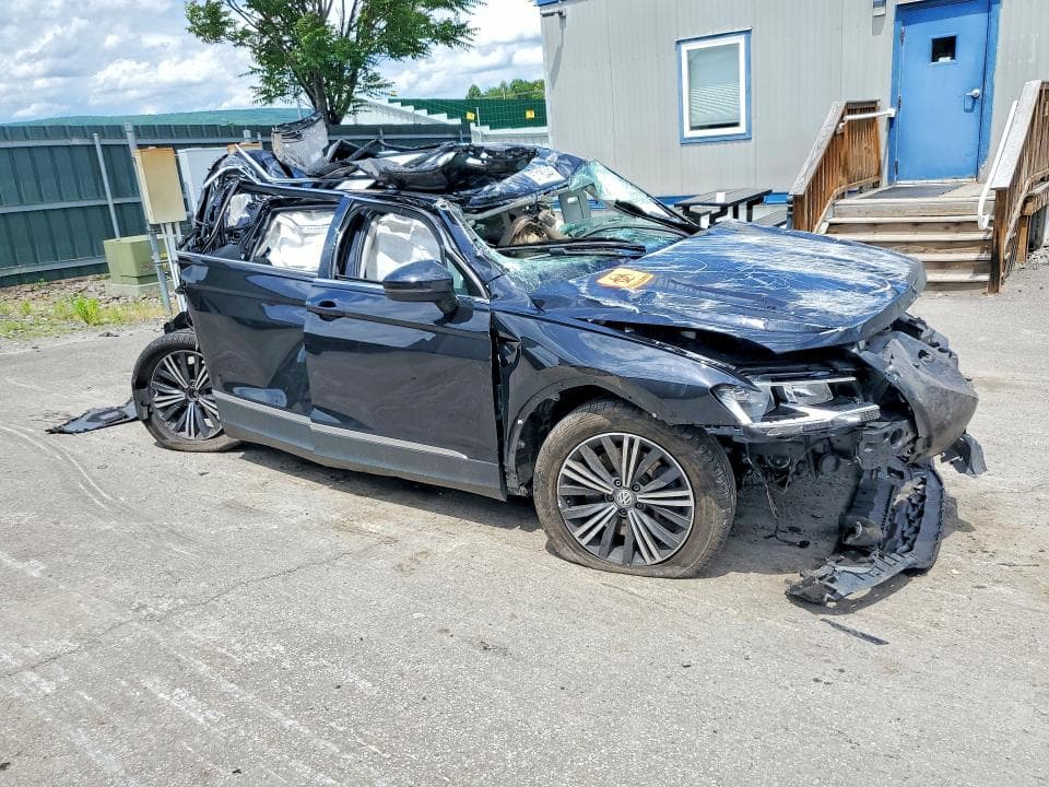 2018 VOLKSWAGEN TIGUAN SE 4