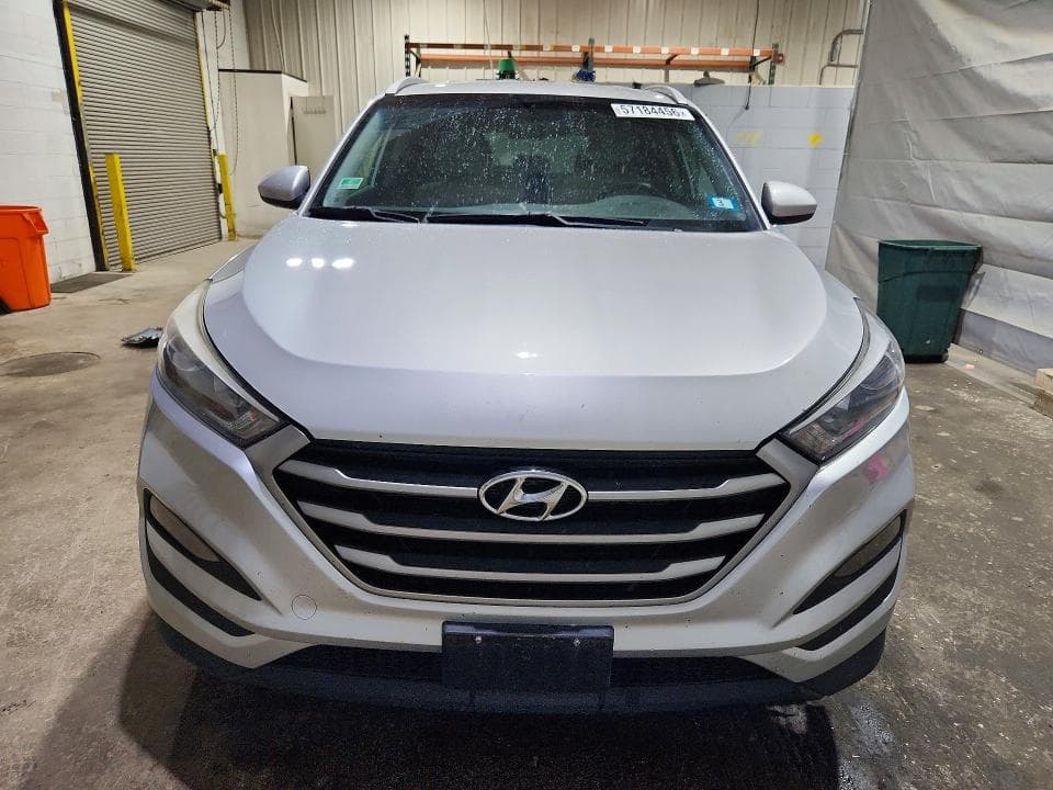 2017 HYUNDAI TUCSON SE SE 5