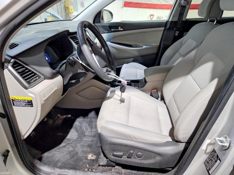 2017 HYUNDAI TUCSON SE SE 7