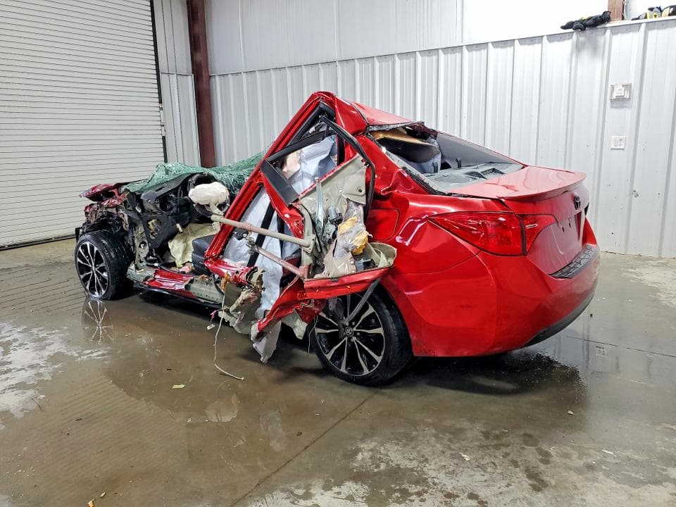 2017 TOYOTA COROLLA SE 2