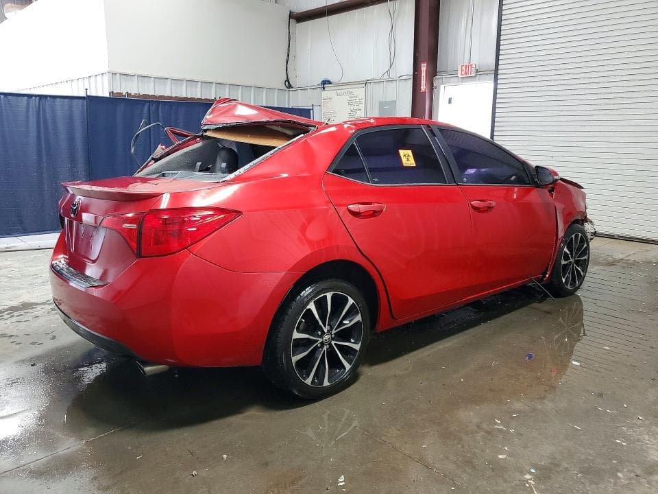 2017 TOYOTA COROLLA SE 3