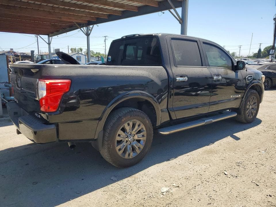 2017 NISSAN TITAN PLATINUM RESERVE PLATINUM RESERVE 3