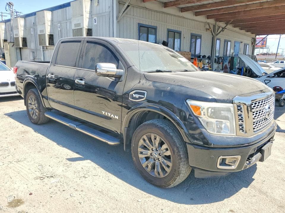 2017 NISSAN TITAN PLATINUM RESERVE PLATINUM RESERVE 4