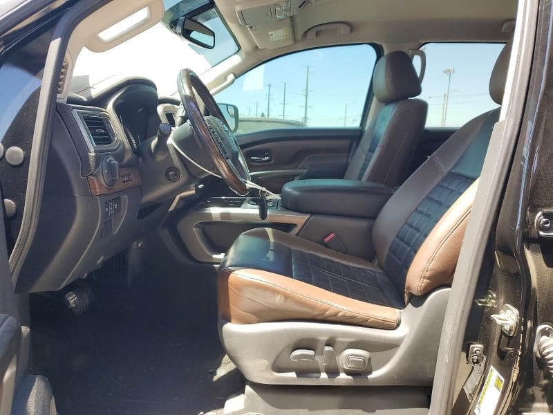 2017 NISSAN TITAN PLATINUM RESERVE PLATINUM RESERVE 7