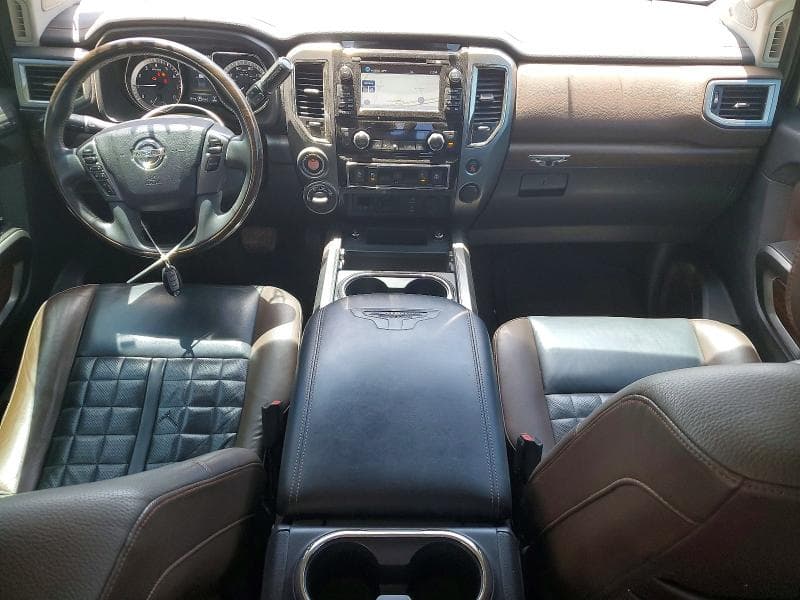2017 NISSAN TITAN PLATINUM RESERVE PLATINUM RESERVE 8
