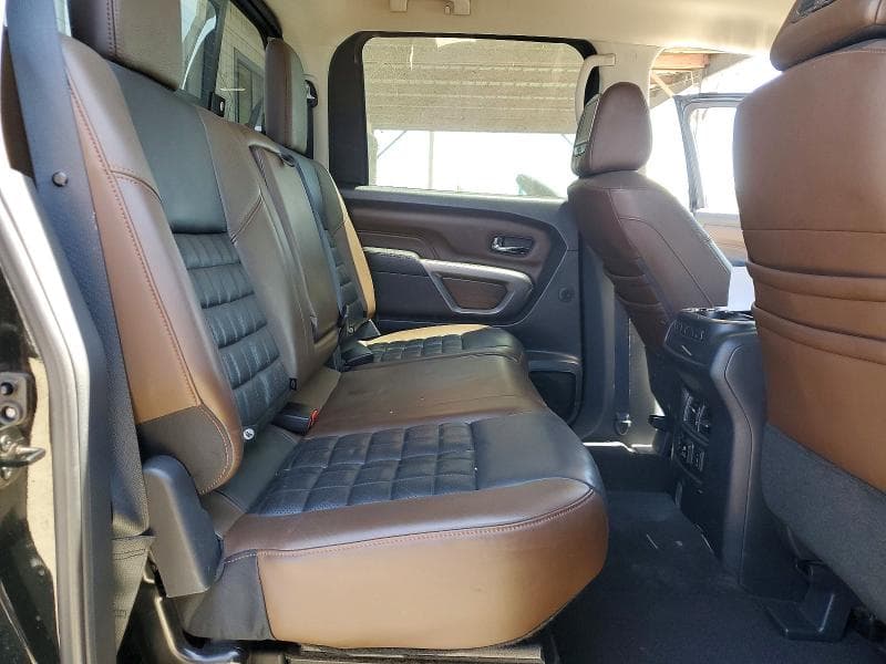 2017 NISSAN TITAN PLATINUM RESERVE PLATINUM RESERVE 10