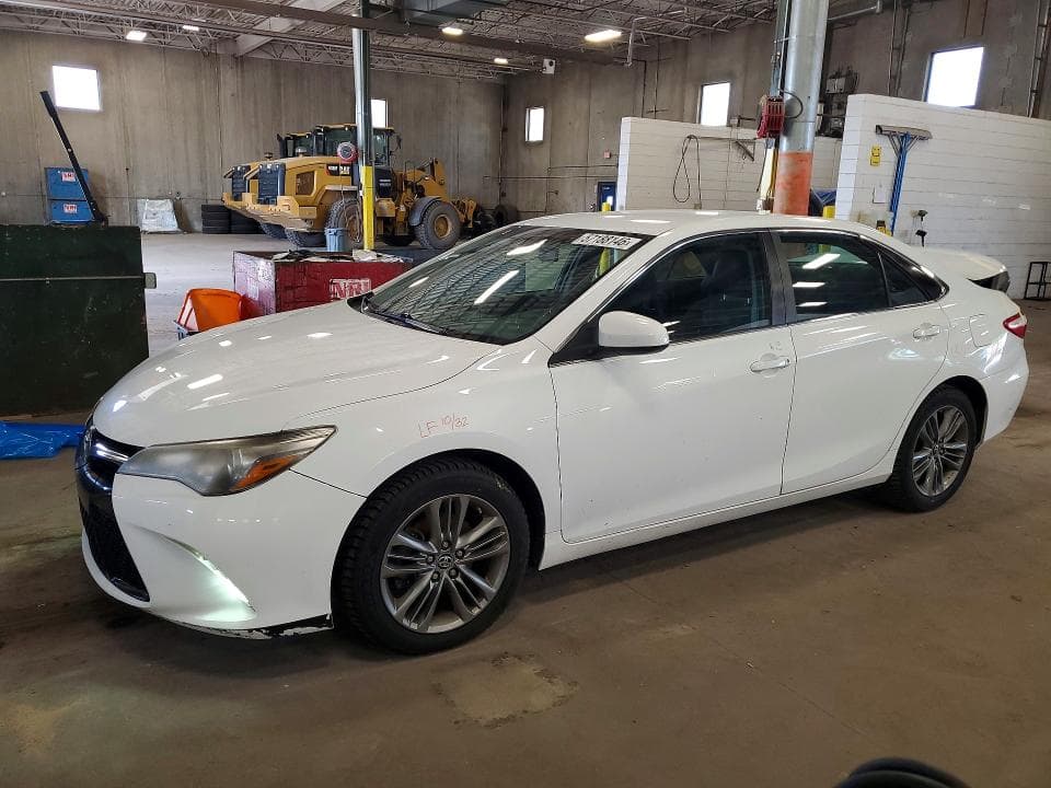 2017 TOYOTA CAMRY SE - 1