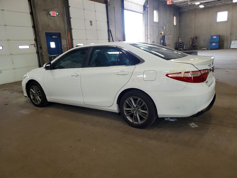 2017 TOYOTA CAMRY SE 2