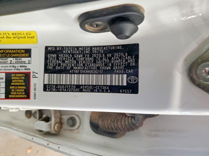2017 TOYOTA CAMRY SE 12