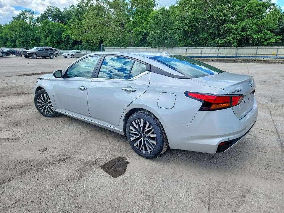 2024 NISSAN ALTIMA SV 2