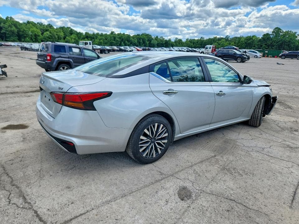 2024 NISSAN ALTIMA SV 3