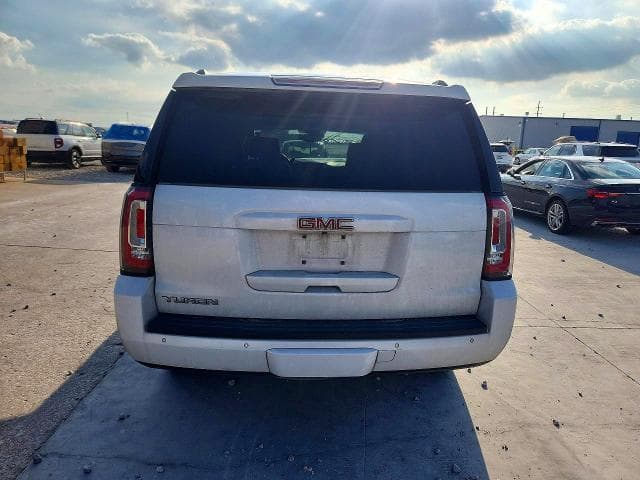 2017 GMC YUKON SLT 6