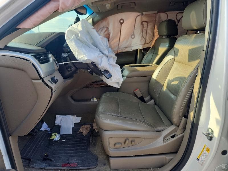 2017 GMC YUKON SLT 7
