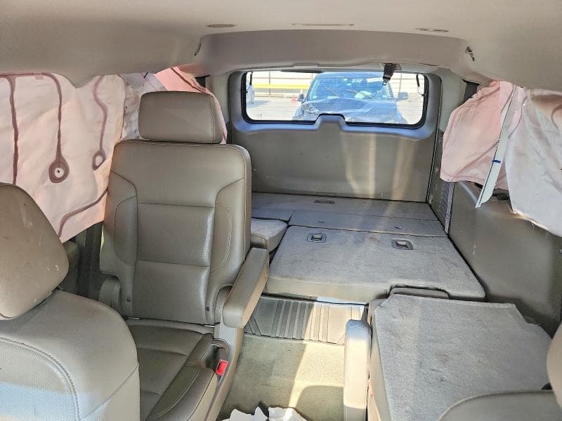 2017 GMC YUKON SLT 10