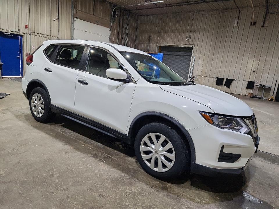 2018 NISSAN ROGUE S 4