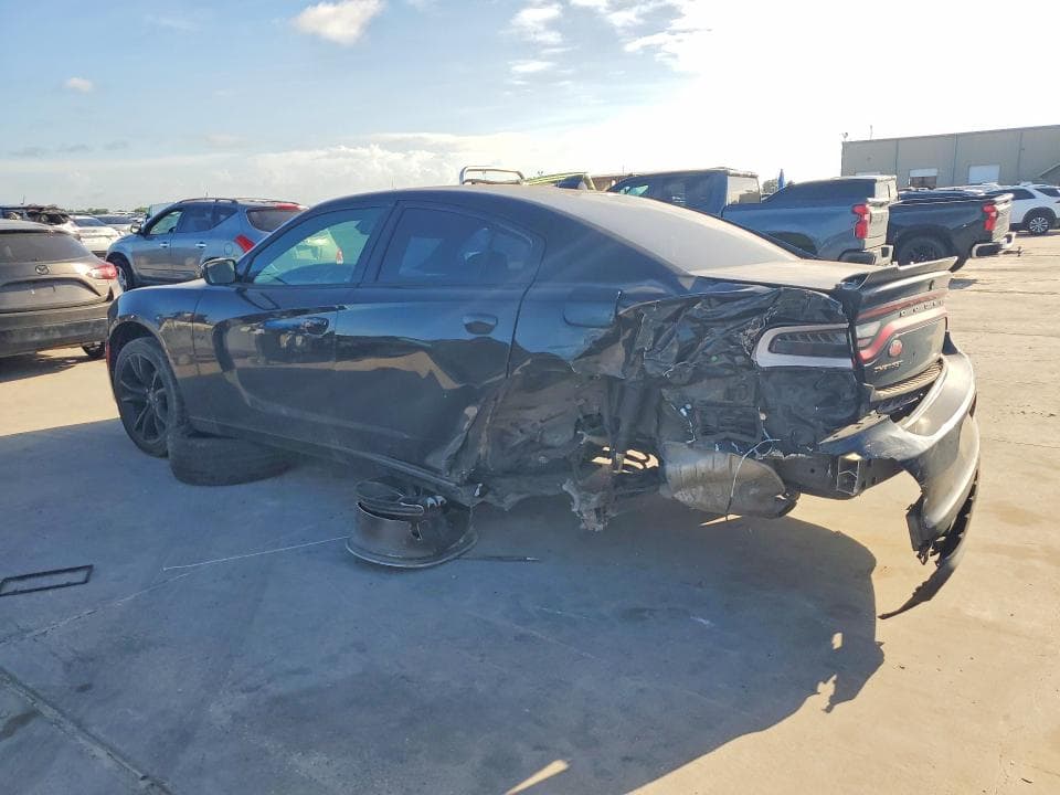 2017 DODGE CHARGER SXT 2