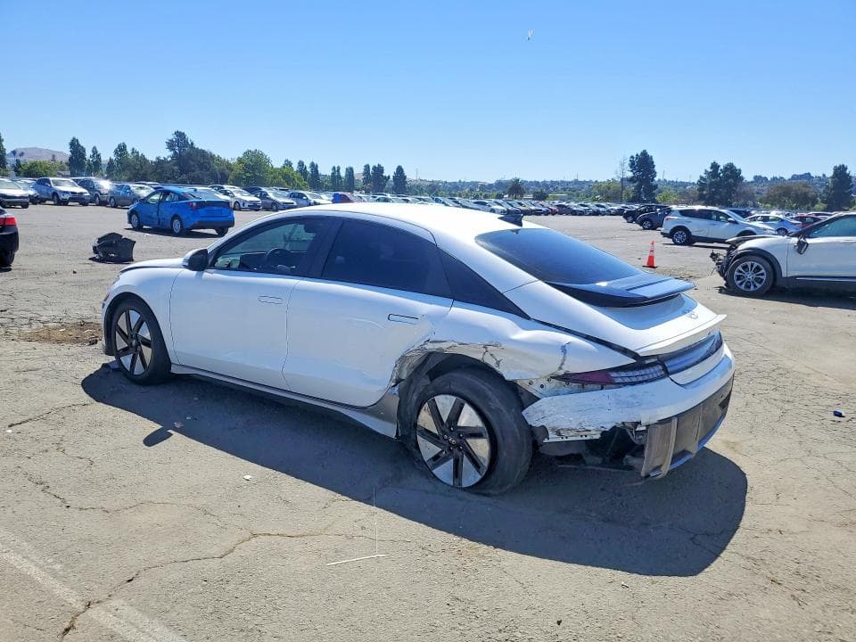 2025 HYUNDAI IONIQ 6 SE STANDARD RANGE 2