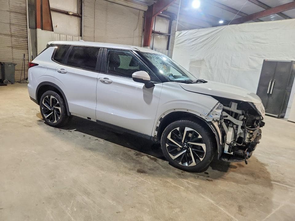 2022 MITSUBISHI OUTLANDER ES 4
