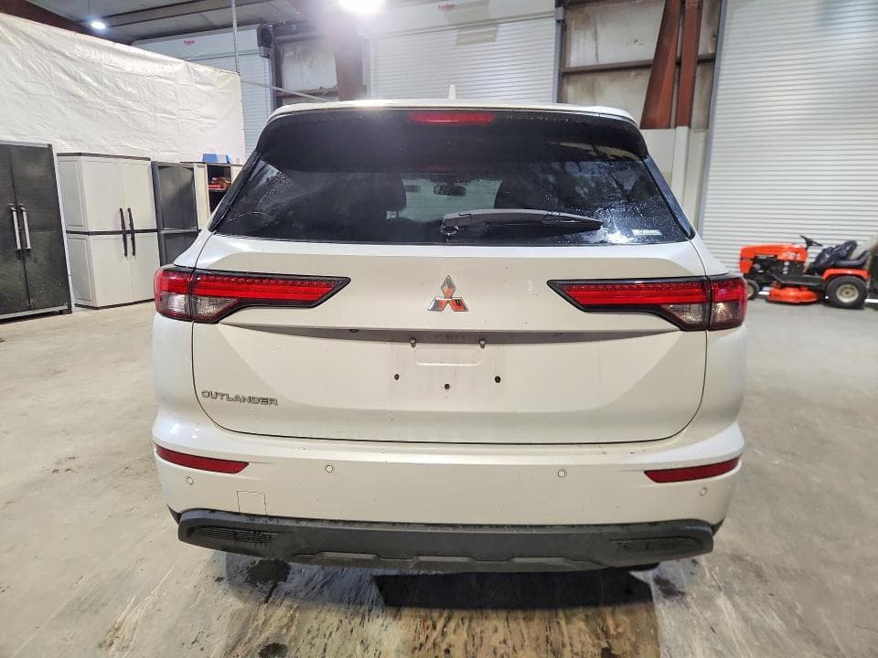 2022 MITSUBISHI OUTLANDER ES 6