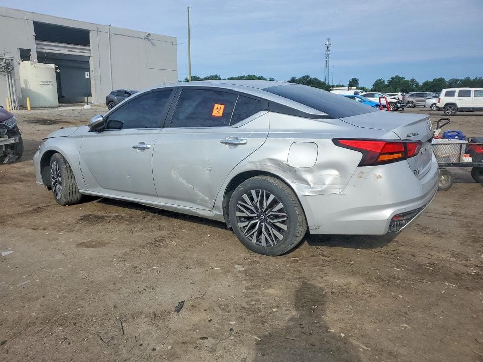 2023 NISSAN ALTIMA SV 2