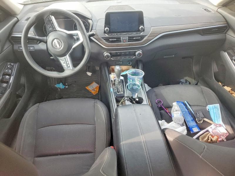 2023 NISSAN ALTIMA SV 8