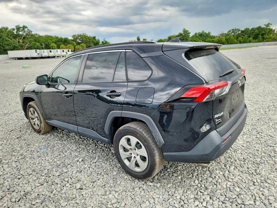2021 TOYOTA RAV4 LE 2