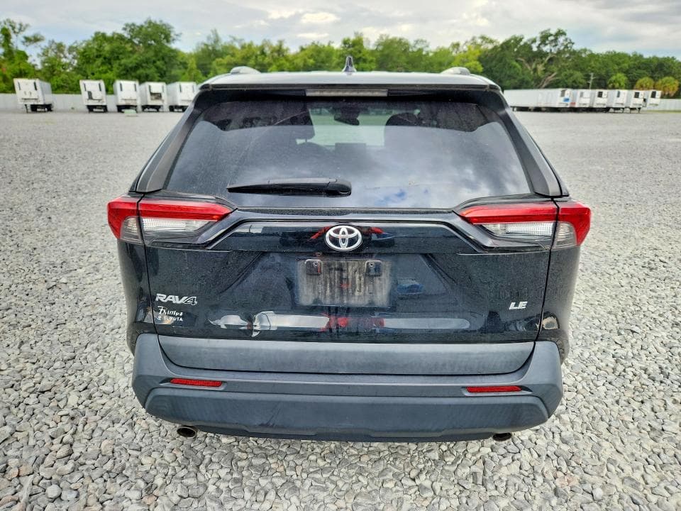 2021 TOYOTA RAV4 LE 6