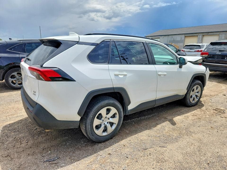 2021 TOYOTA RAV4 LE LE 3