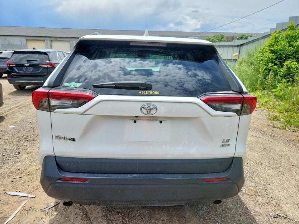 2021 TOYOTA RAV4 LE LE 6