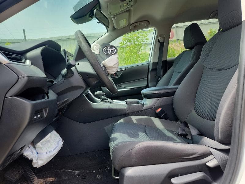 2021 TOYOTA RAV4 LE LE 7