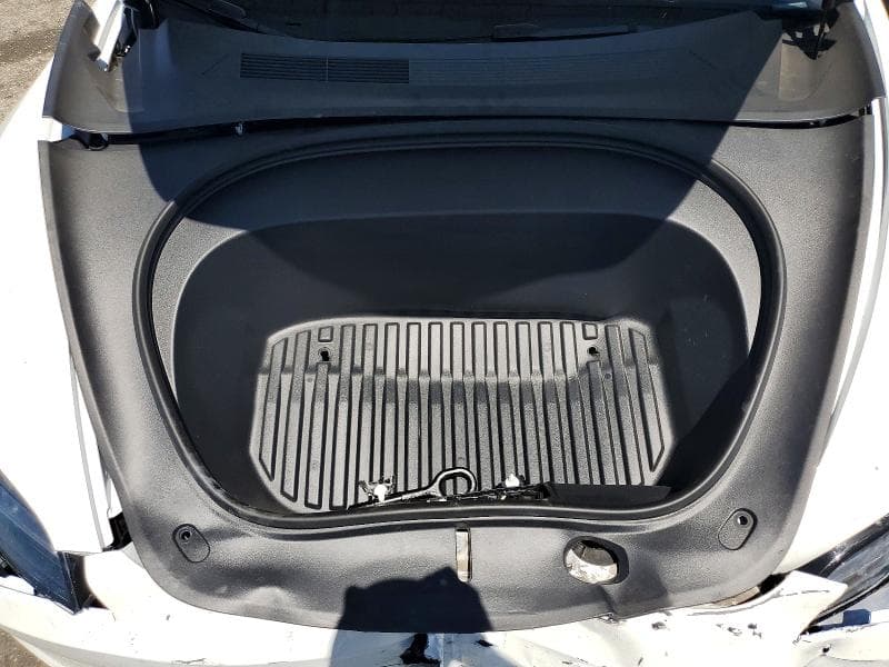 2026 TESLA MODEL 3 11