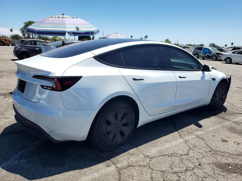 2026 TESLA MODEL 3 3