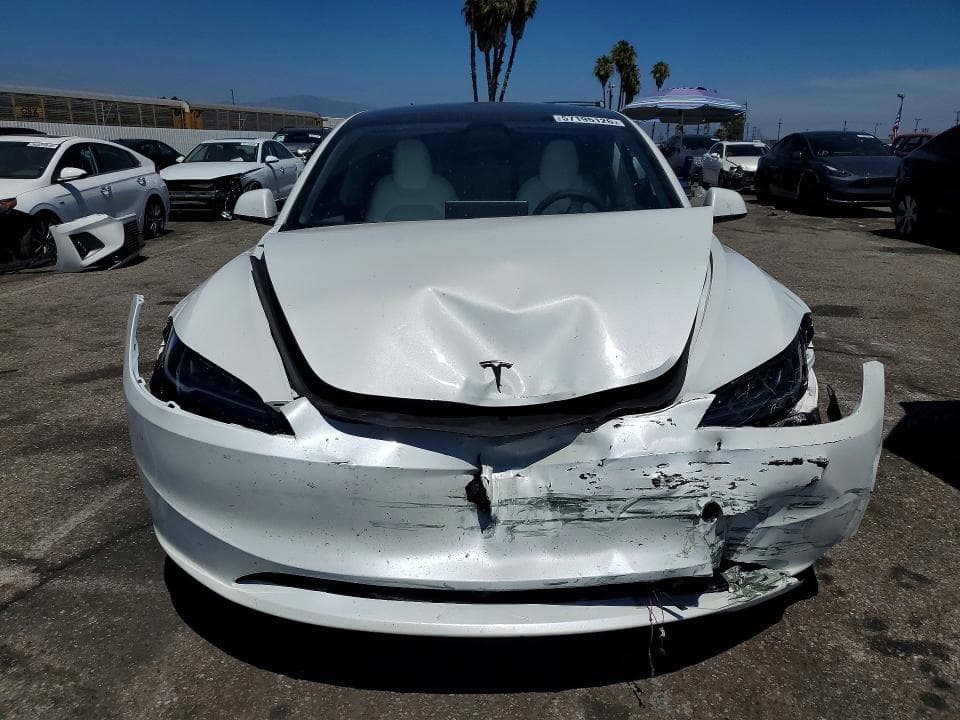 2026 TESLA MODEL 3 5