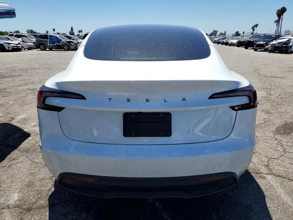 2026 TESLA MODEL 3 6
