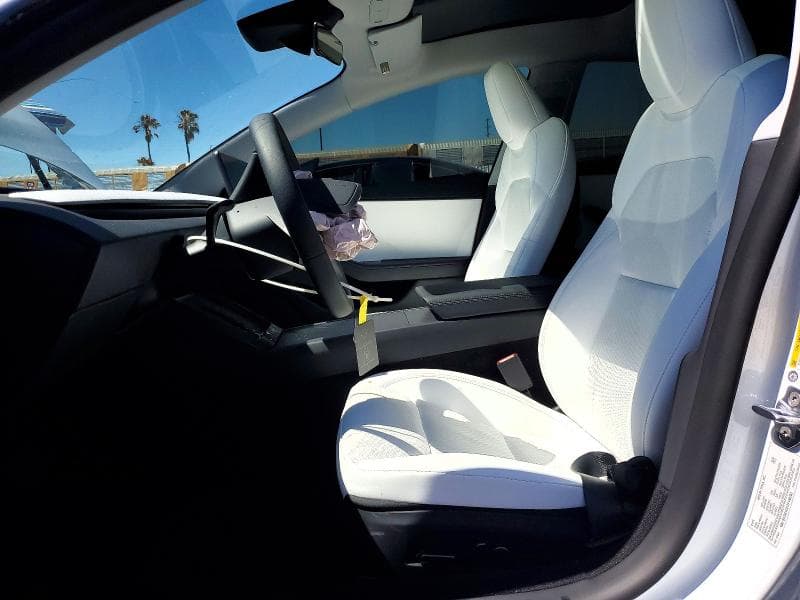 2026 TESLA MODEL 3 7