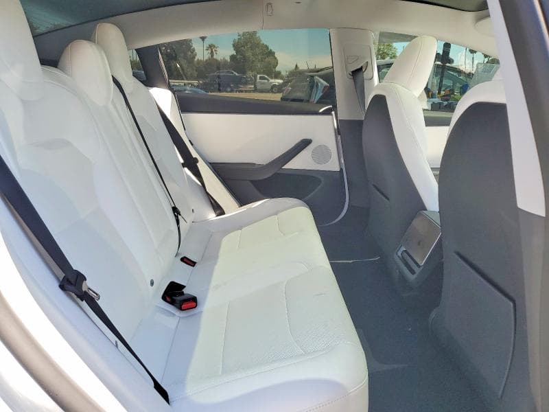 2026 TESLA MODEL 3 10