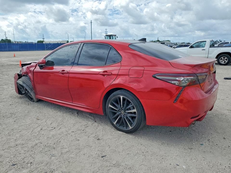 2020 TOYOTA CAMRY XSE 2