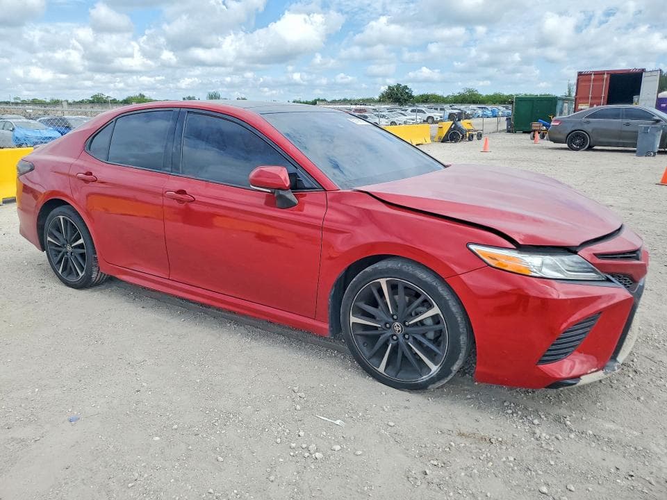 2020 TOYOTA CAMRY XSE 4