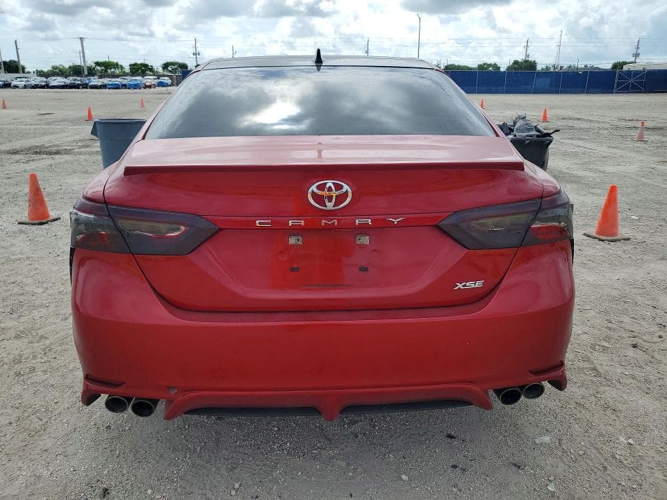 2020 TOYOTA CAMRY XSE 6
