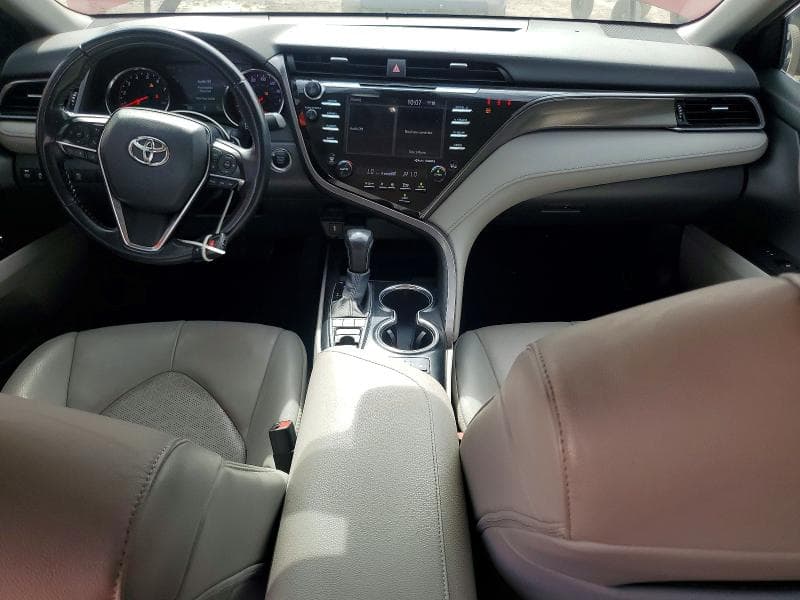 2020 TOYOTA CAMRY XSE 8