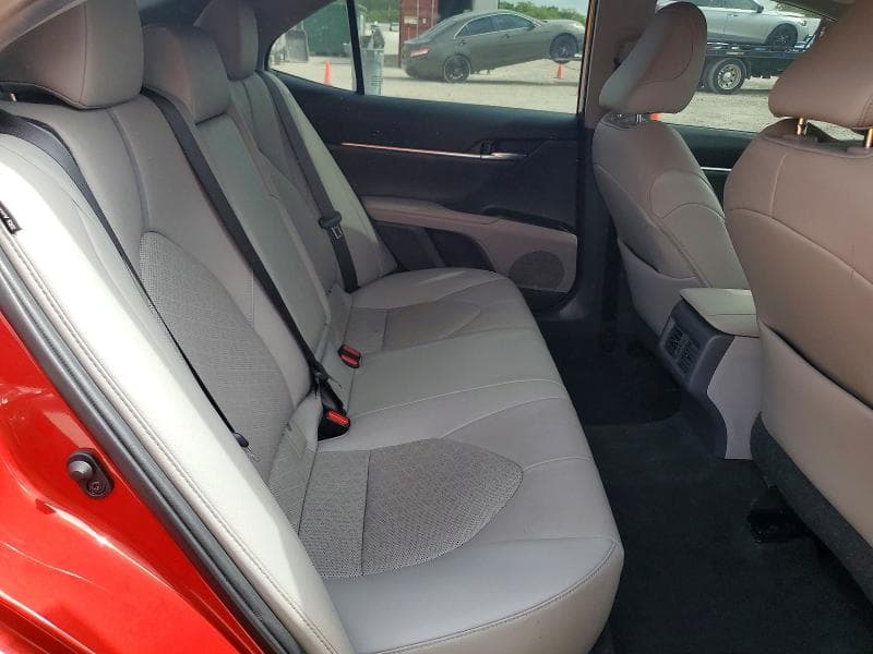 2020 TOYOTA CAMRY XSE 10