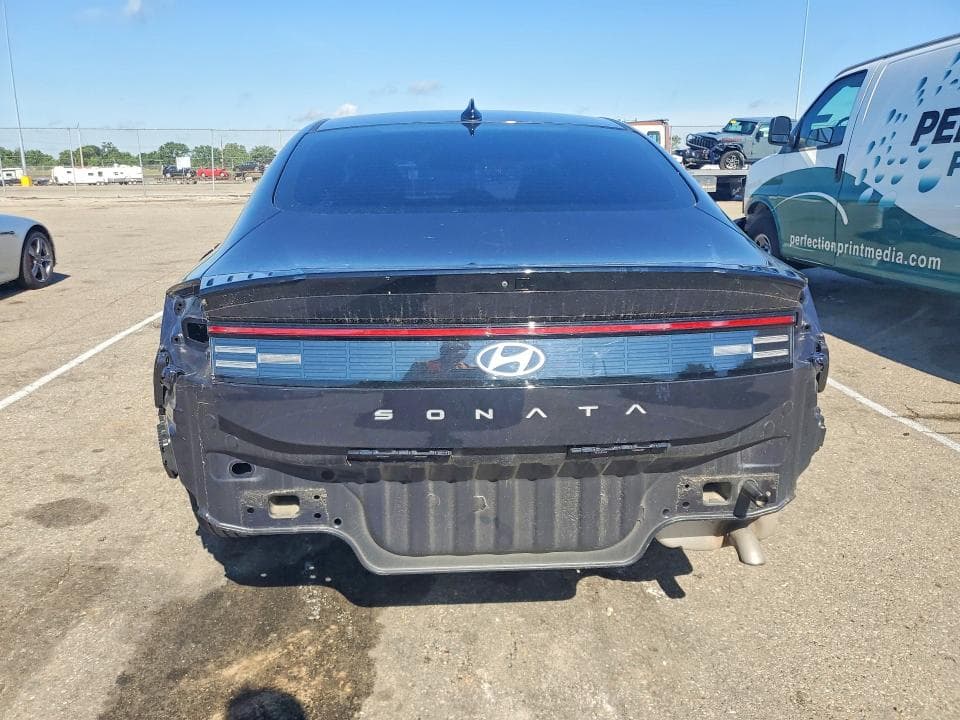 2025 HYUNDAI SONATA SE 6
