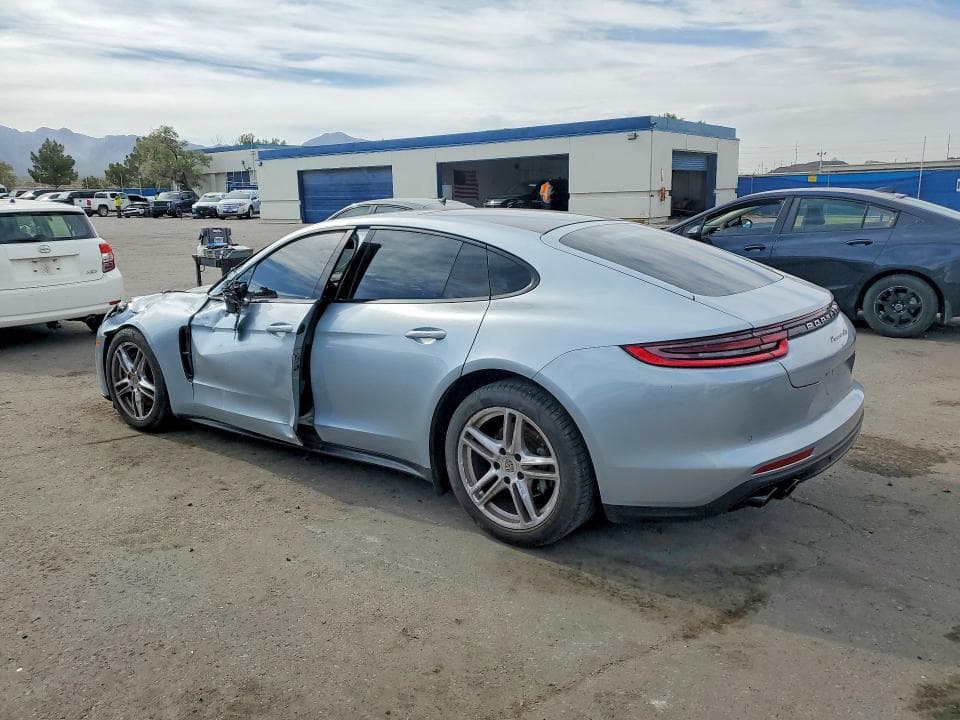 2018 PORSCHE PANAMERA 4S 2