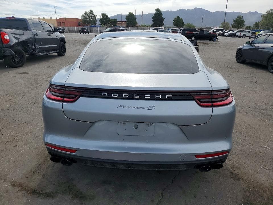2018 PORSCHE PANAMERA 4S 6