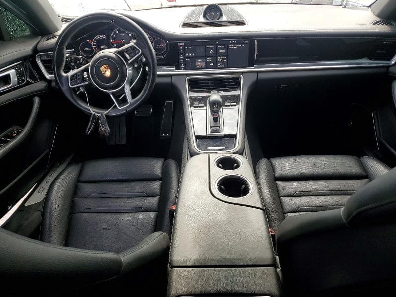 2018 PORSCHE PANAMERA 4S 8