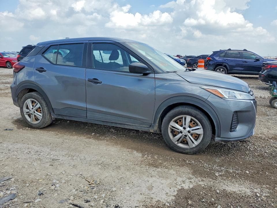 2024 NISSAN KICKS S 4