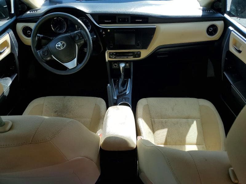 2019 TOYOTA COROLLA LE 8