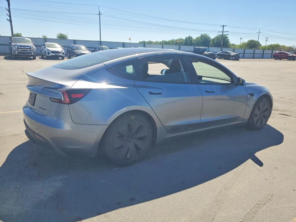 2026 TESLA MODEL 3 3